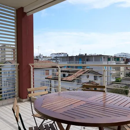 Appartamento Nico Per Famiglie-Lido Di Jesolo-Piazza Trieste Extérieur photo